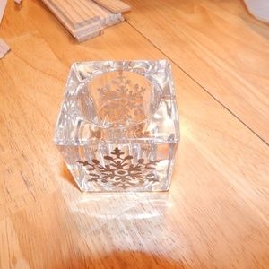 PartyLite Square crystal candle holder w/snowflake